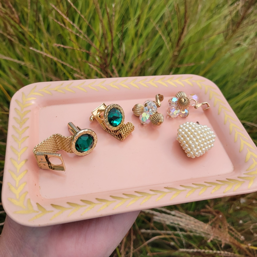 Vintage Pink Trinket ~ Tip Trays & Linen Napkins ~ Mid-Century Era ~ Shabby Chic - Picture 12 of 16